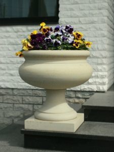 Цветочные вазы